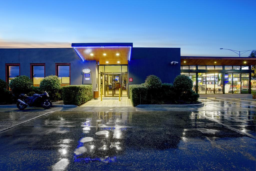 Club Laverton Εξωτερικό φωτογραφία